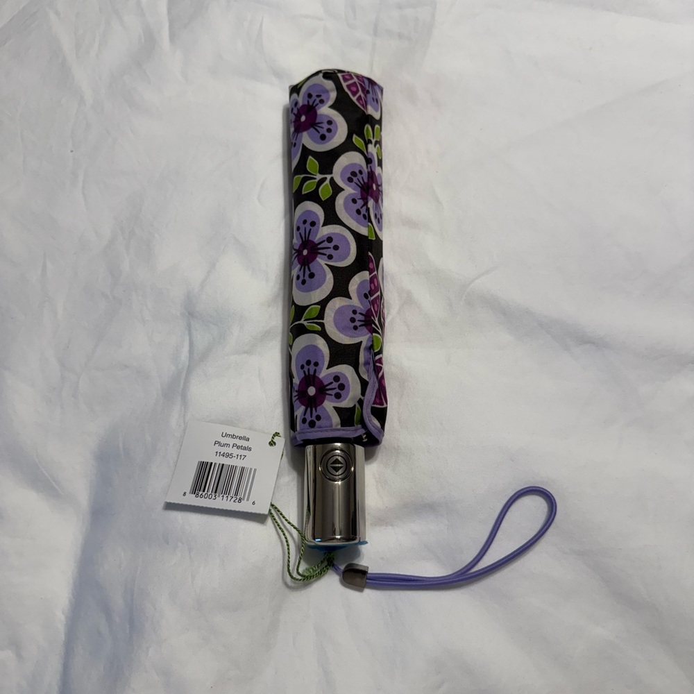 NWT Vera Bradley Automatic Umbrella In Plum Petals Pattern RETIRED Rare 💜